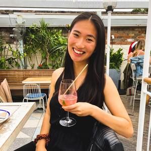 Meet your Posher, Dalia